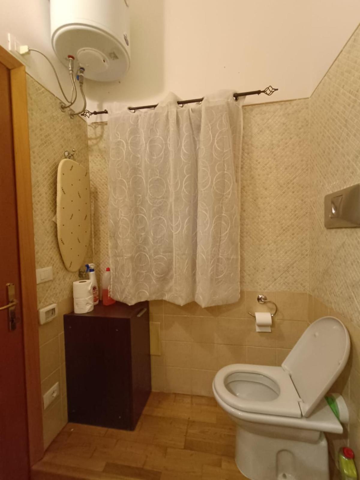 Orchidea Stanza Privata In Appartamento Condiviso "Sapori Di Mare" Cagliari Bagian luar foto