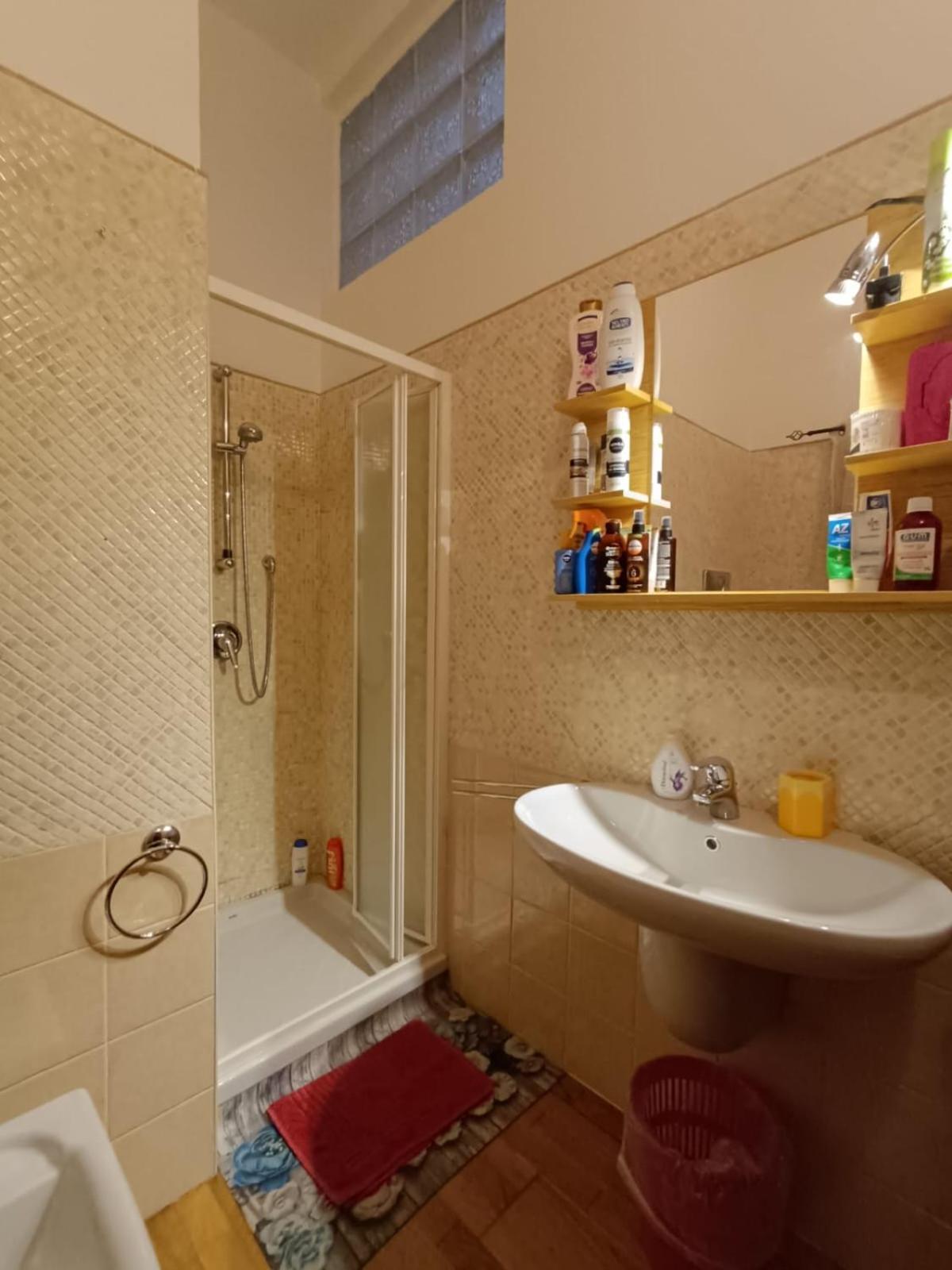 Orchidea Stanza Privata In Appartamento Condiviso "Sapori Di Mare" Cagliari Bagian luar foto